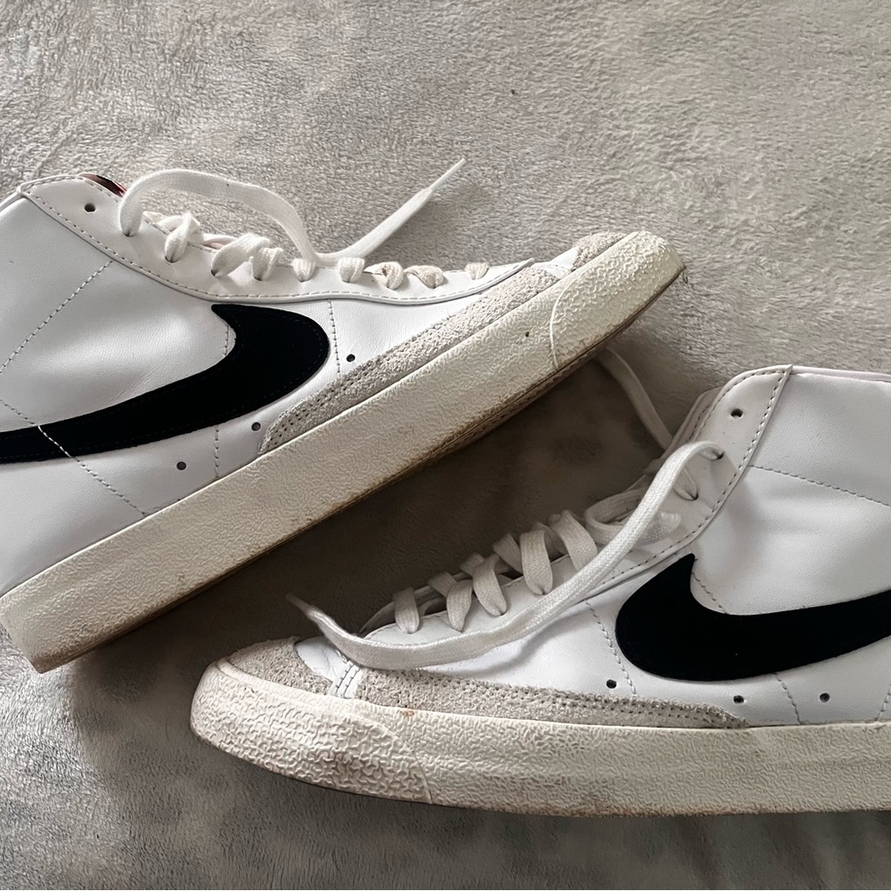Nike Blazer Mid '77
